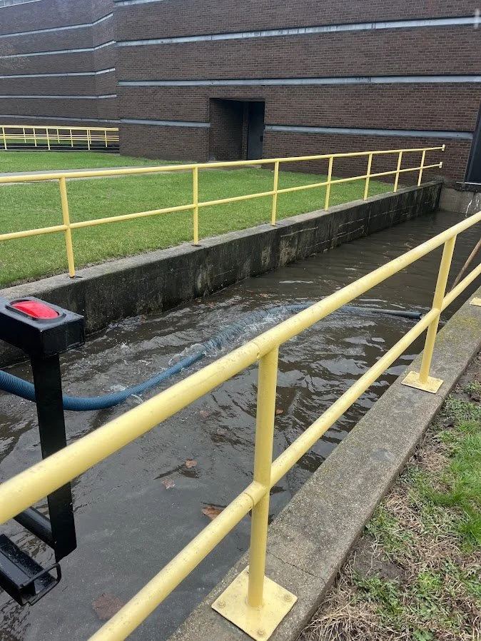 Pumping overfilled dock in South Bend
