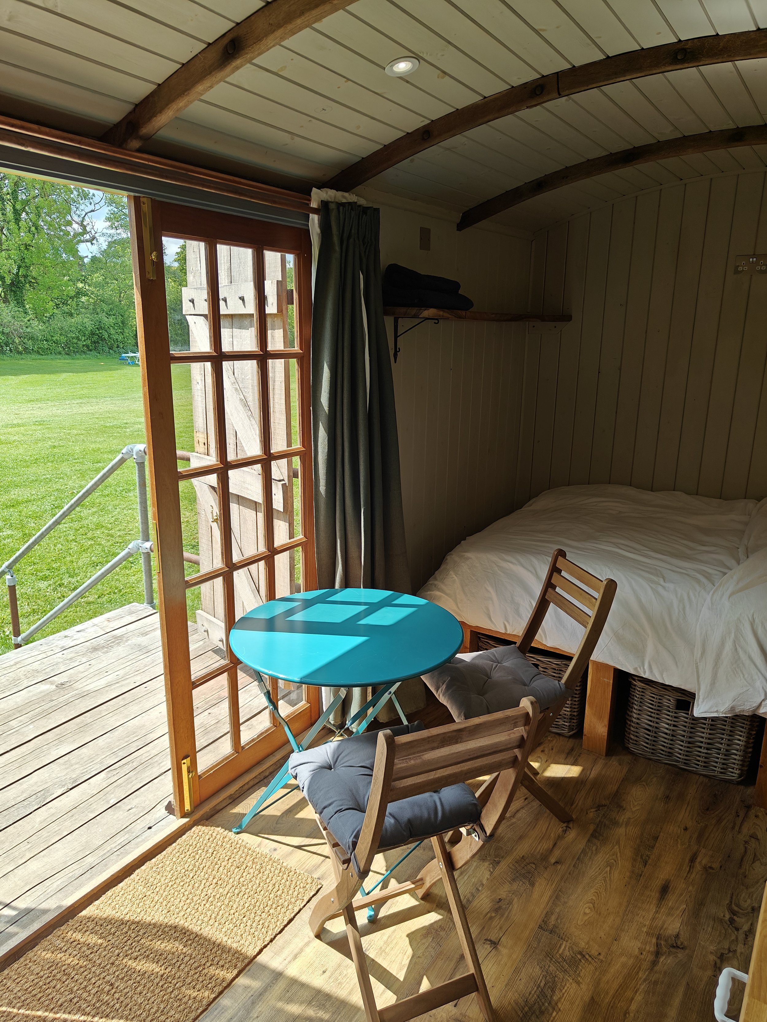 Railway Carriage B Dining Table