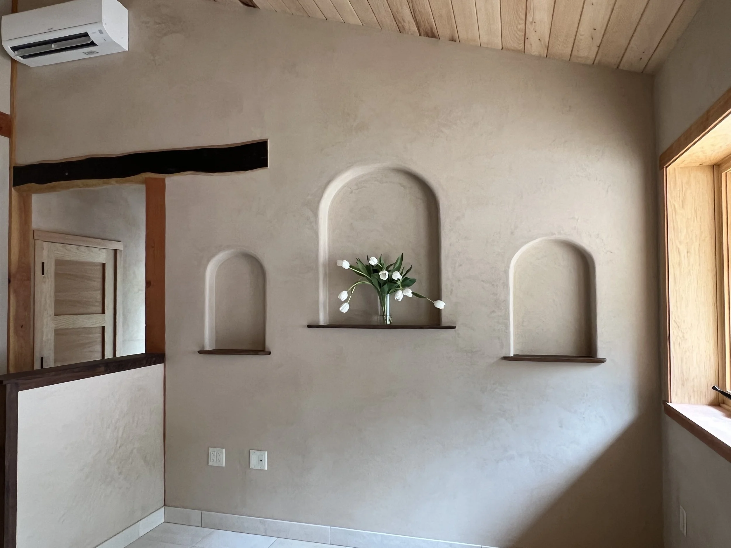 nautral plaster niches timber frame hempcrete.jpg
