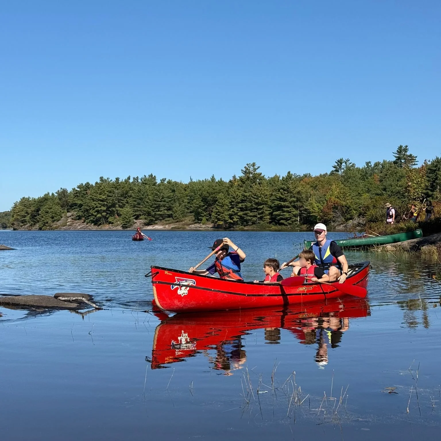 Postcard from Camp Pine Crest 📮🛶 

The sun has been shining, and the students are having tons of fun! They've been enjoying the beautiful Ontario nature and learning new skills like canoeing and even preparing some meals over a campfire ☀️🍁🤩