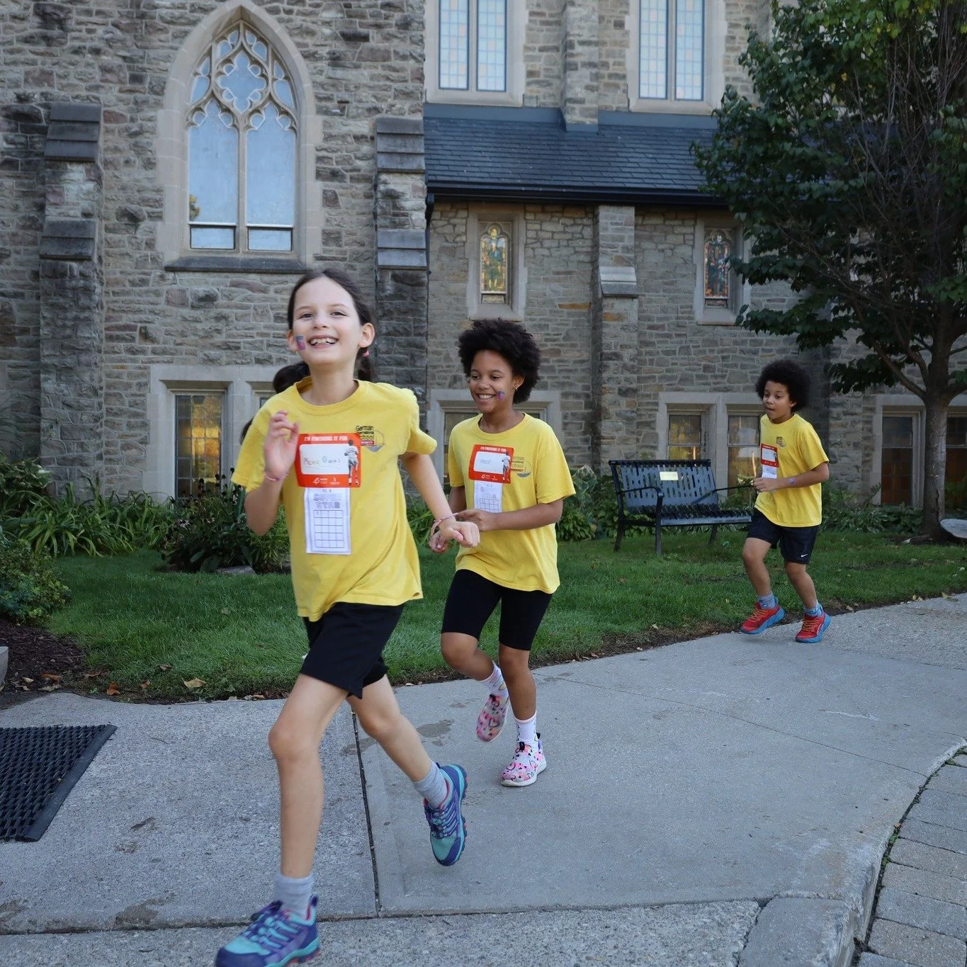 Go, GIST, Go! The sun shone for Terry Fox today as our students ran their hearts out 🌞 Terry's inspiring legacy lives on, and we&rsquo;re proud to run in support of cancer research  @terryfoxfoundation. We&rsquo;re still collecting donations to reac