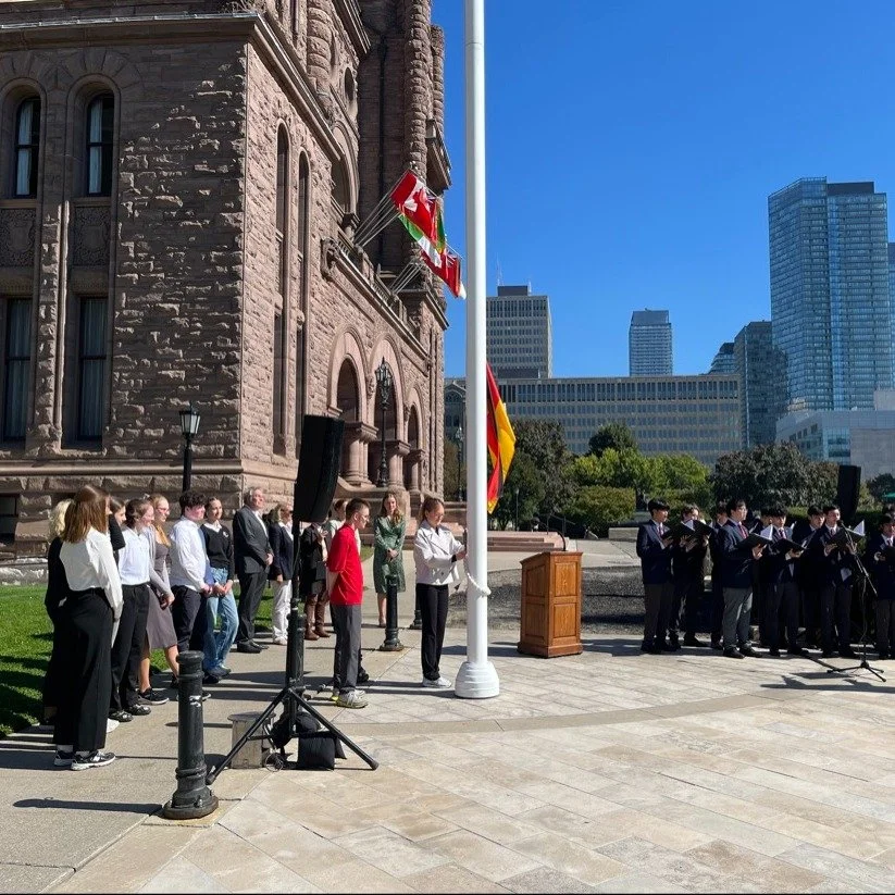 German Unity Day - Tag der deutschen Einheit! ❤️🖤💛

Today, GIST students proudly hoisted the German flag in front of the Ontario Legislative Buildling @ongov in celebration of Tag der Deutschen Einheit (German Unity Day). Meanwhile our younger stud