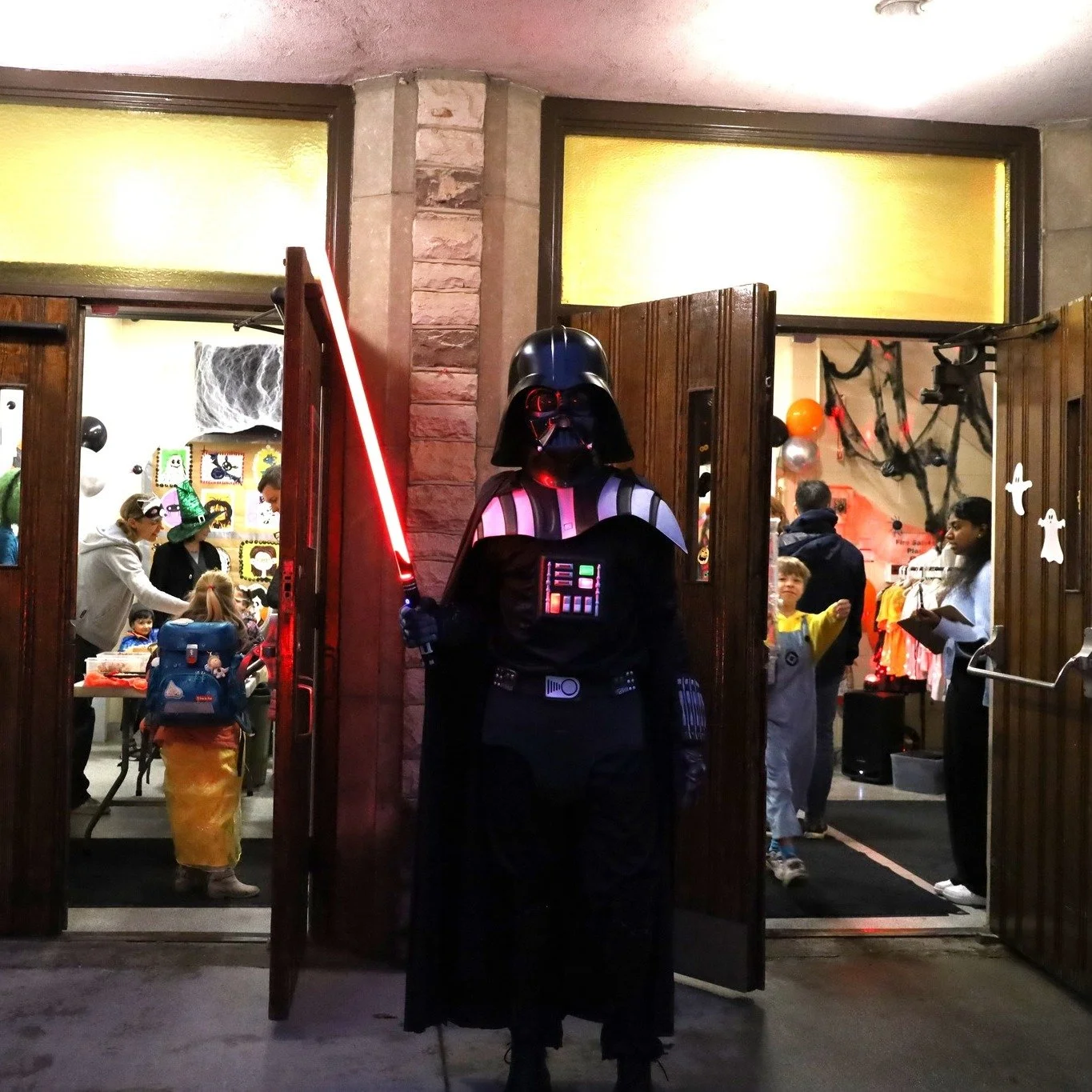 Happy Halloween! 🎃 Our day started with a fun surprise as Darth Vader welcomed everyone to the school 😄 Our Parent Council also hosted a bake sale and decorated our lobby in the most spook-tacular fashion 👻

The celebrations continued with a Hallo