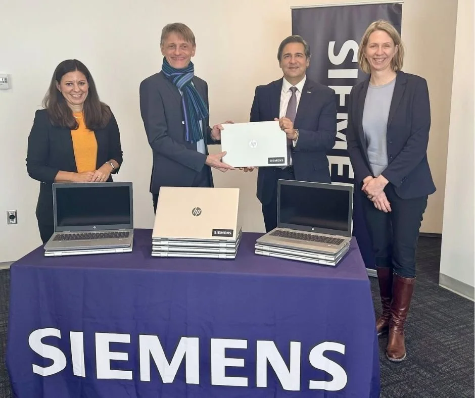 Thank you @siemenscanada, Siemens Energy and @siemens.healthineers for your donation of laptops to our school! 

At GIST, we work every day to strengthen the ties and friendship between Canada and Germany. Support like this allows us to continue that