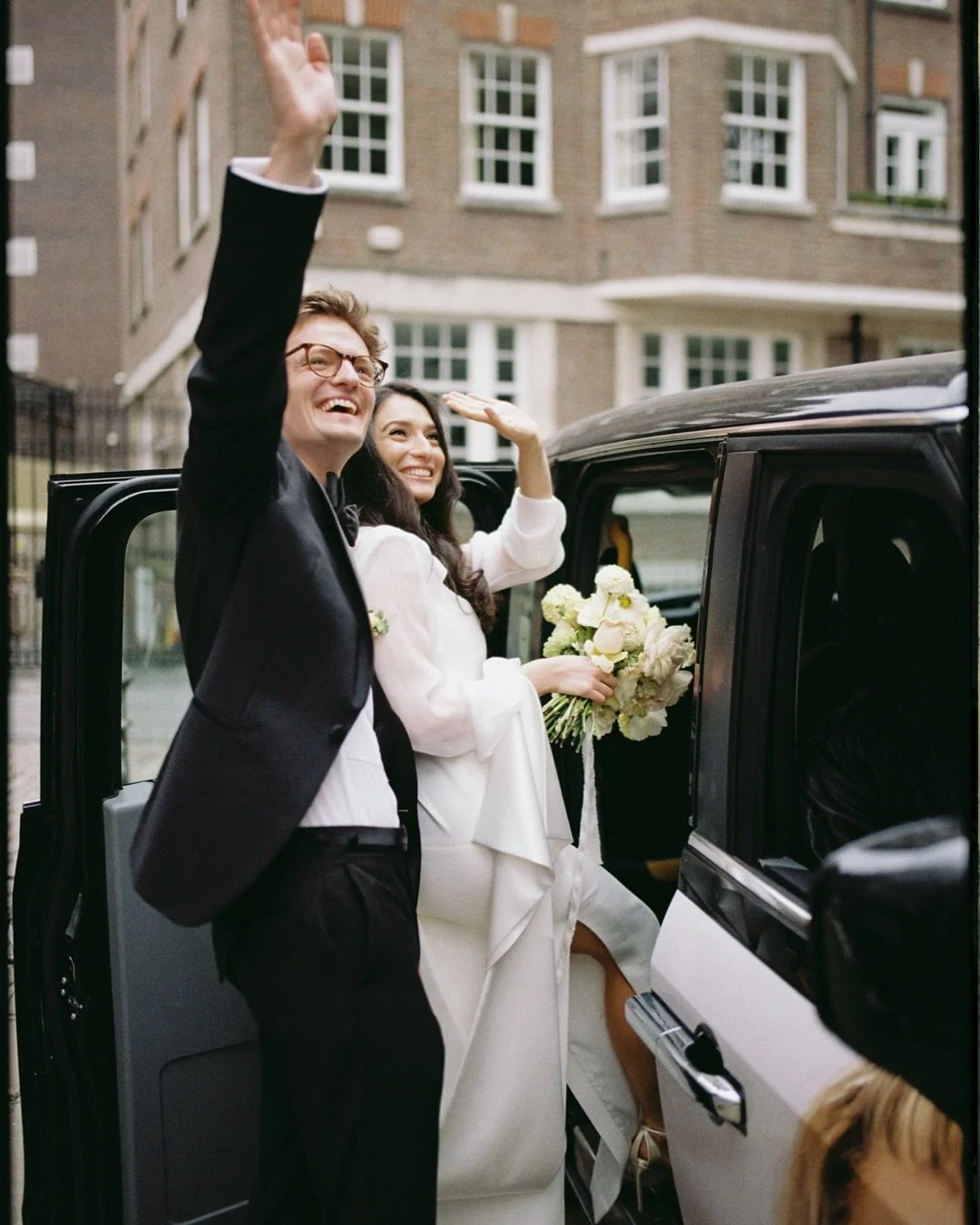 A chic and joyful summer wedding in London 🌸

Getting ready venue @rosewoodlondon 
Ceremony venue @thecharterhouse_events @charterhouselondon 
Reception venue @spring_ldn 
Wedding planner @events_withgrace 
Bride @galvanlondon @jimmychoo 
Florist @f