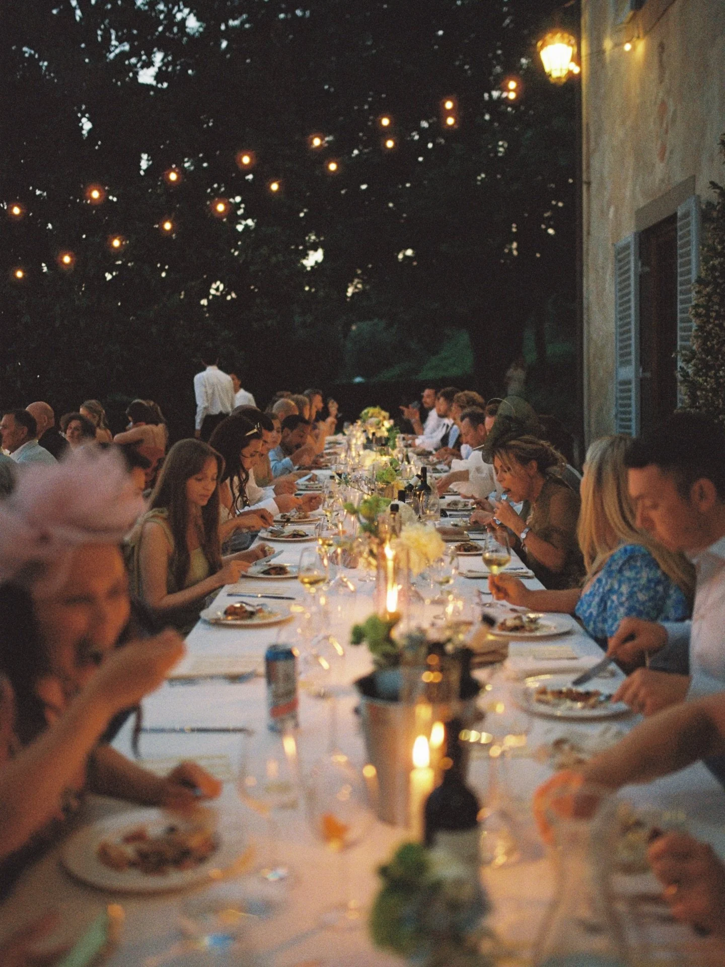 One of the prettiest villas near Lucca, with a magnificent view over the valley. A perfect location for a wedding, surrounded by so many fragrant flowers.

Venue @fattoriamansibernardini 
Wedding planner @hitchedinitaly 
Bride @julita_ldn_bride @prad