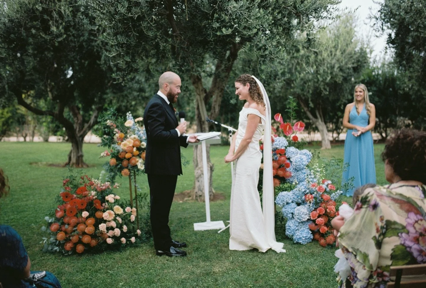 A colorful masseria wedding celebration in Puglia, captured on 35mm and medium format film 

Venue @masseria_don_luigi 
Wedding planner @sublimae_wedding 
Bride @cortanabrides 
Florist @zairart_flowerdeco 
HMUA @irina.makeup_italy @marilena_facciolla