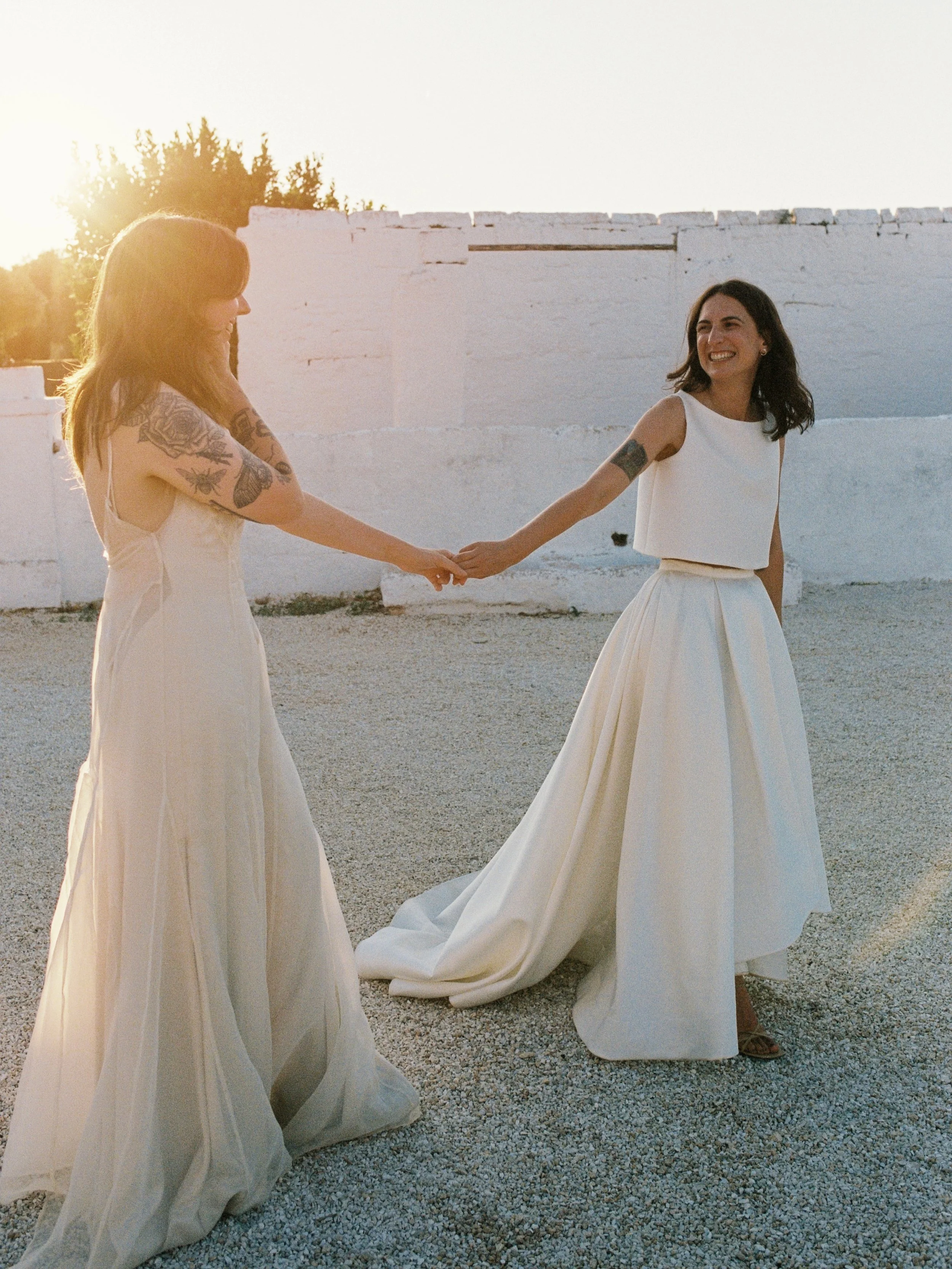 So much love for these magical celebrations in the Apulian countryside. Earthy tones contrasting with the white masseria, the coolest band and endless fun.

Film wedding photographer @sarahjoylandonphoto 
Second photographer @martalarocca.photography