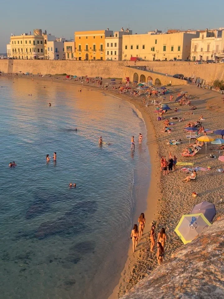 Moving postcards from a long weekend in Puglia, Italy

#movingpostcards #gallipoli #puglia #salento #southernitaly