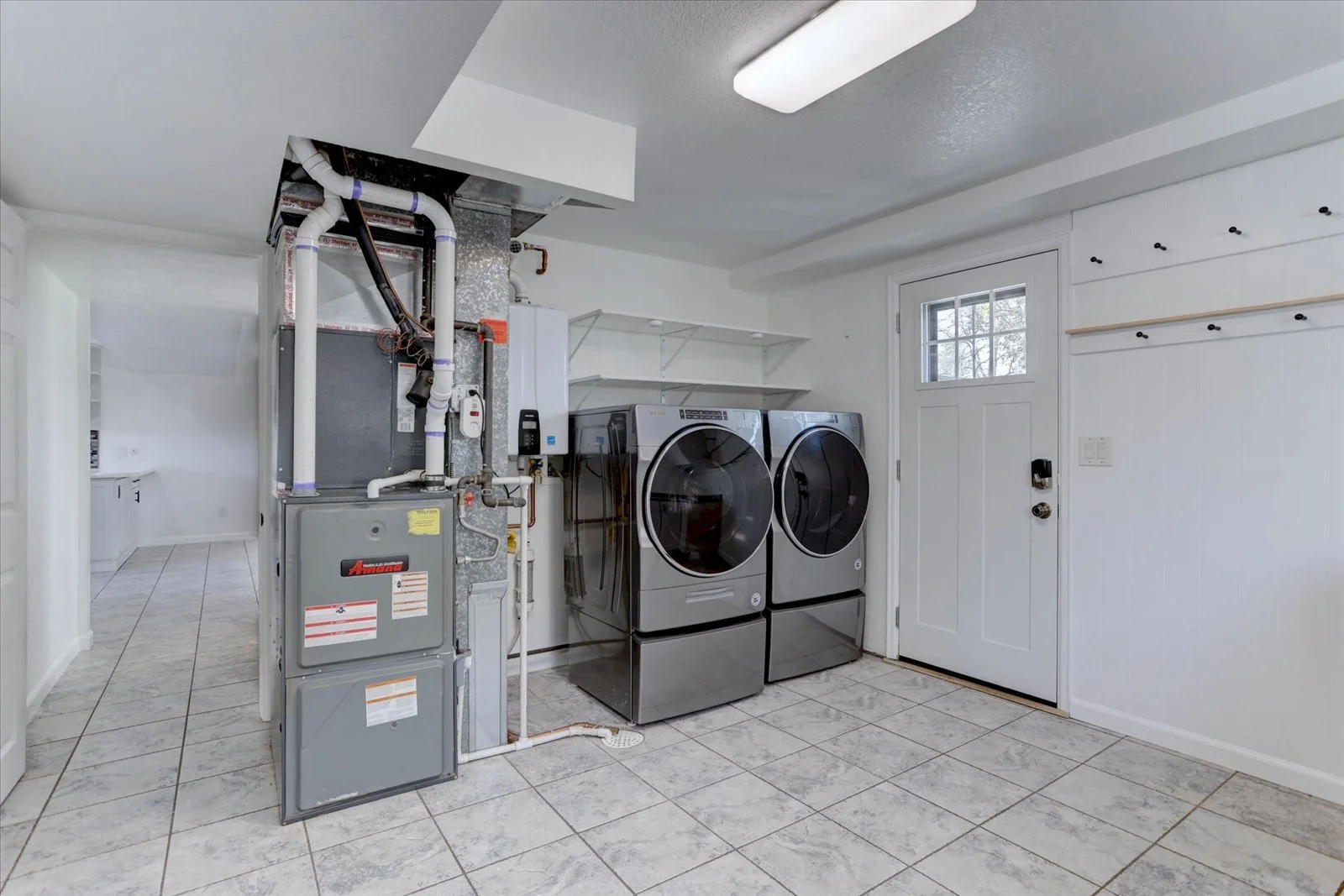 19-1292 S Vance Street-20.jpg