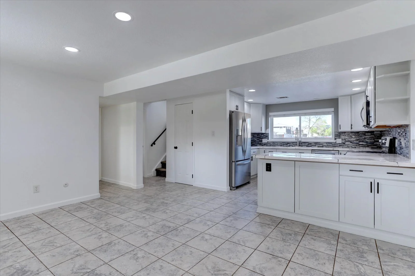 12-1292 S Vance Street-12.jpg