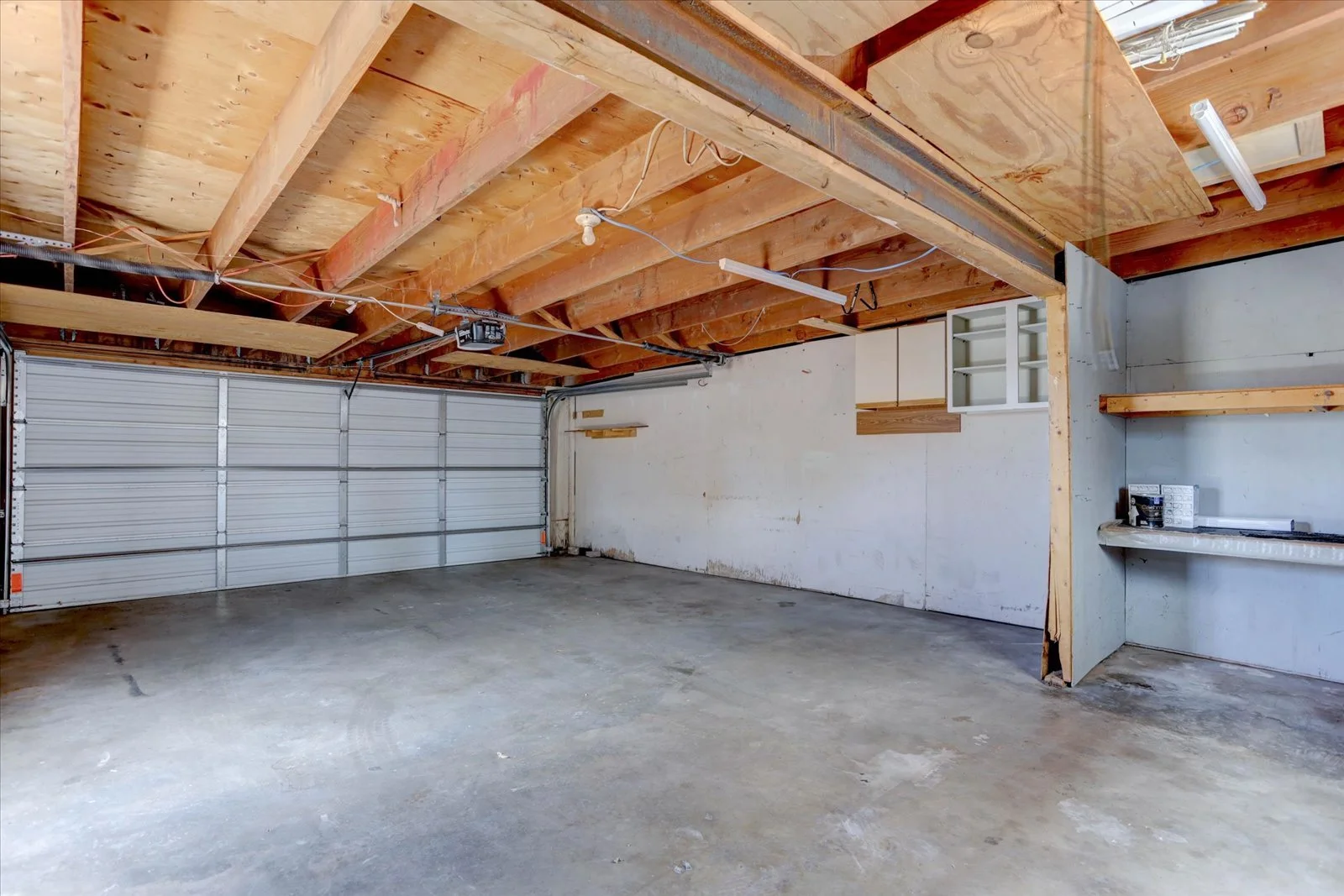 28-815 S Youngfiled Court-28.jpg