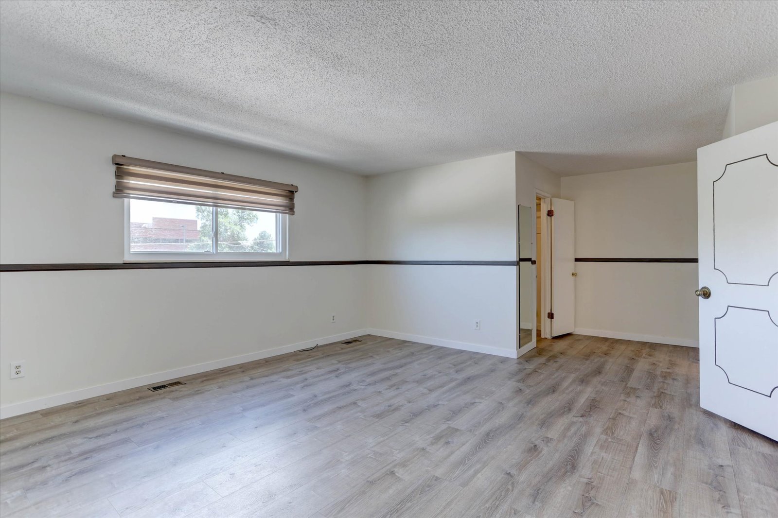 16-815 S Youngfiled Court-17.jpg