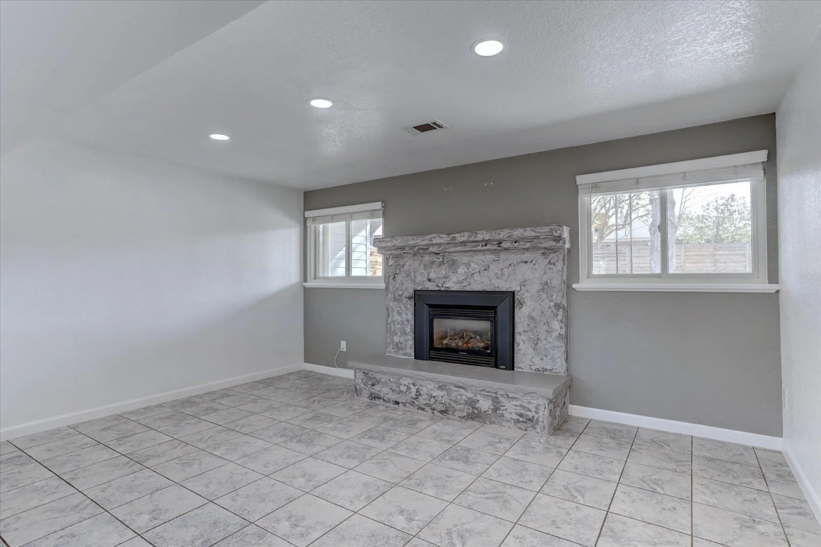 11-1292 S Vance Street-11.jpg