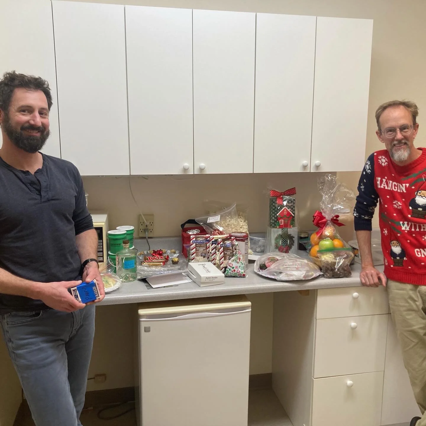 🎄🍪 Feeling extra grateful this holiday season 💙

Our patients truly are the best. Thank you to those who brought in holiday treats and sweets&mdash;your kindness made our team&rsquo;s week and reminded us how special this community is. 🎁✨

We&rsq