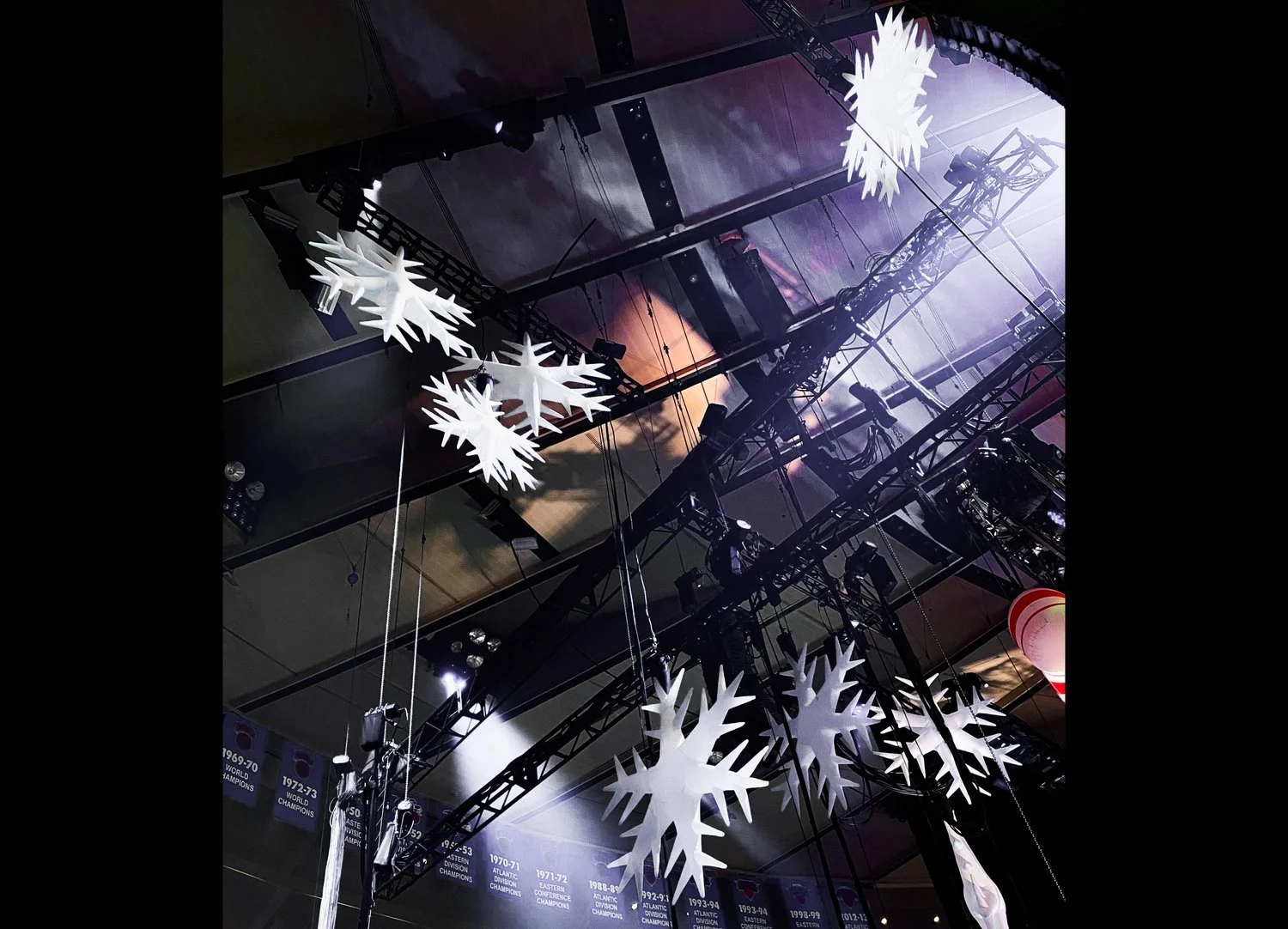 Inflatable-Snowflakes.jpg