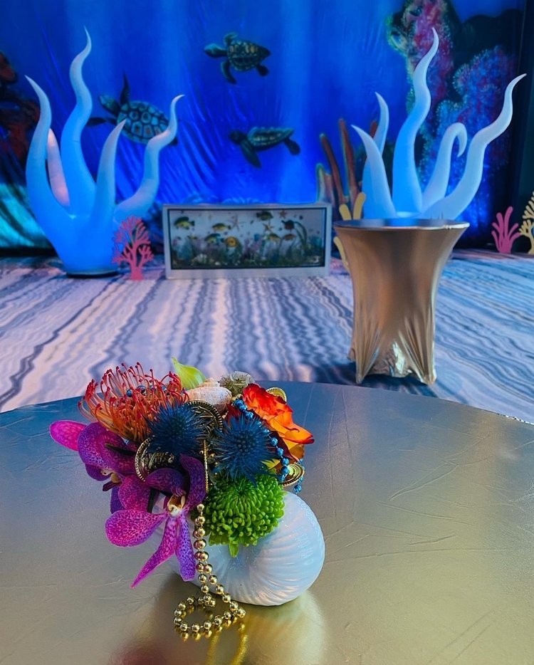 Under the Sea_inflatable_ lighting_tentacles_6.jpg