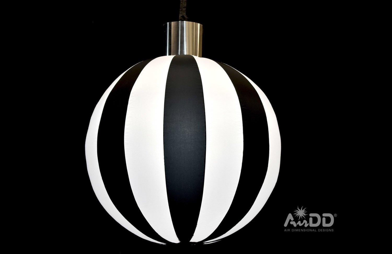 Inflatable-christmas-ornament-for-rental.jpg