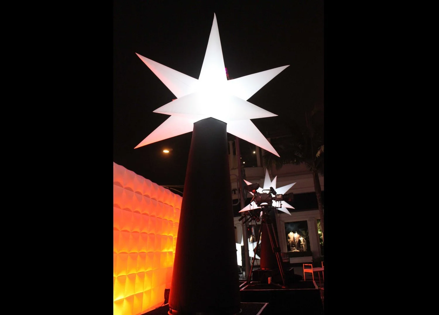 Rising-Star-and-wall-special-event.jpg