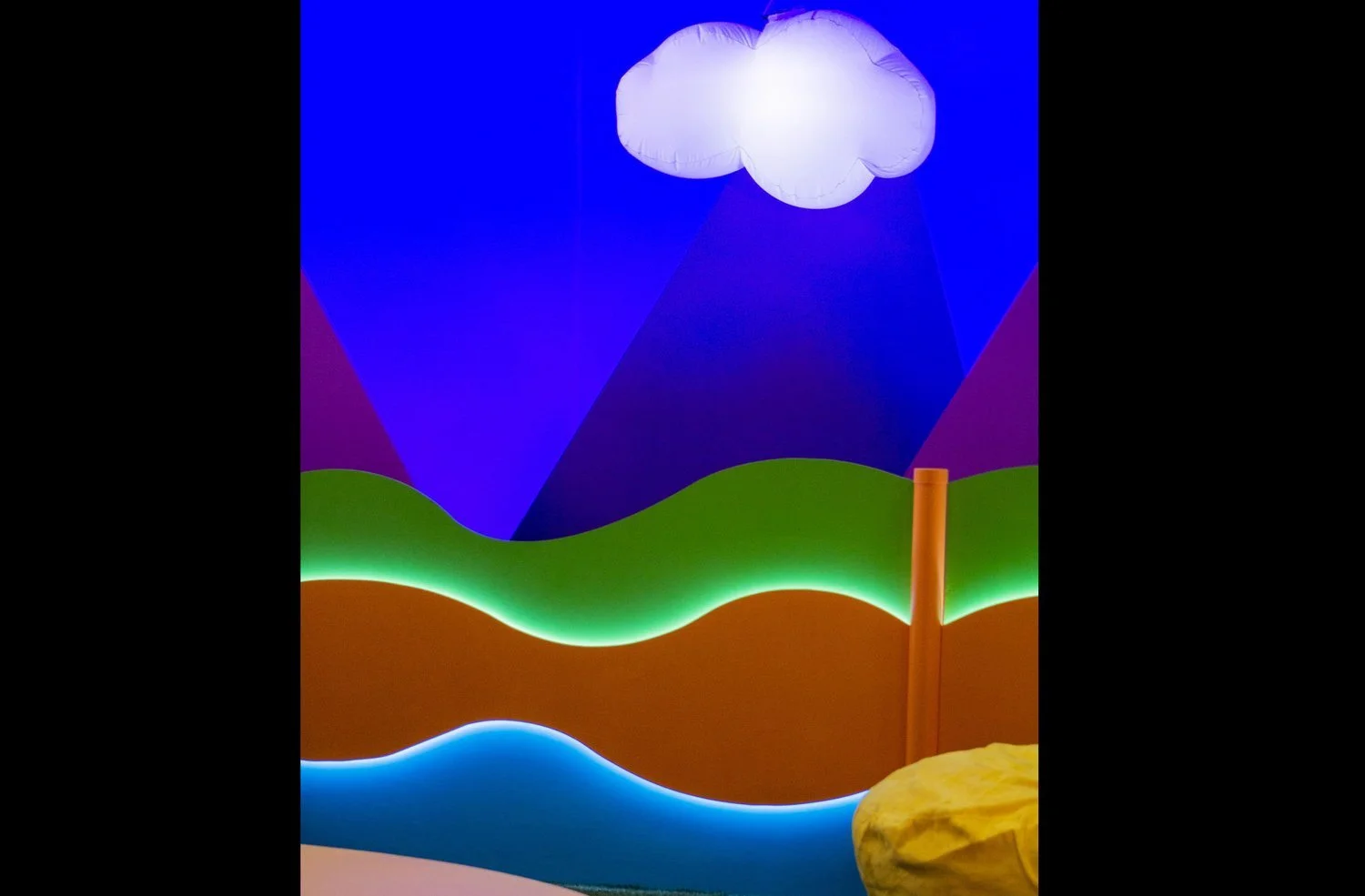 Inflatable-Clouds-with-white-LEDs.jpg