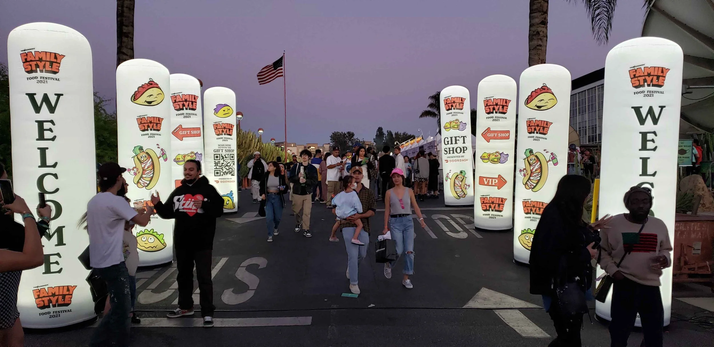 Inflatable-columns-branding-decals-event-rental .jpg