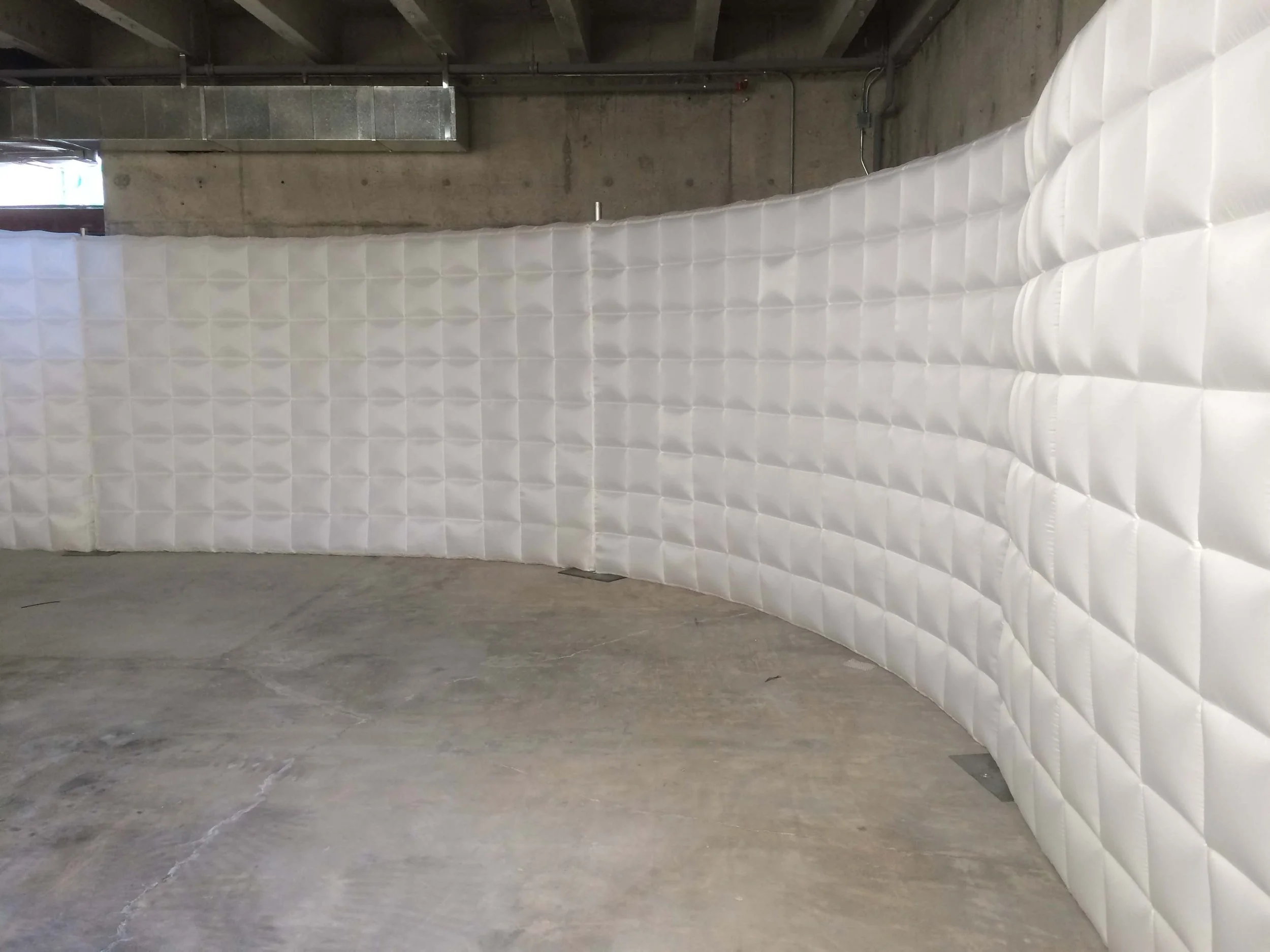 curved-air-wall-for-rental.JPG