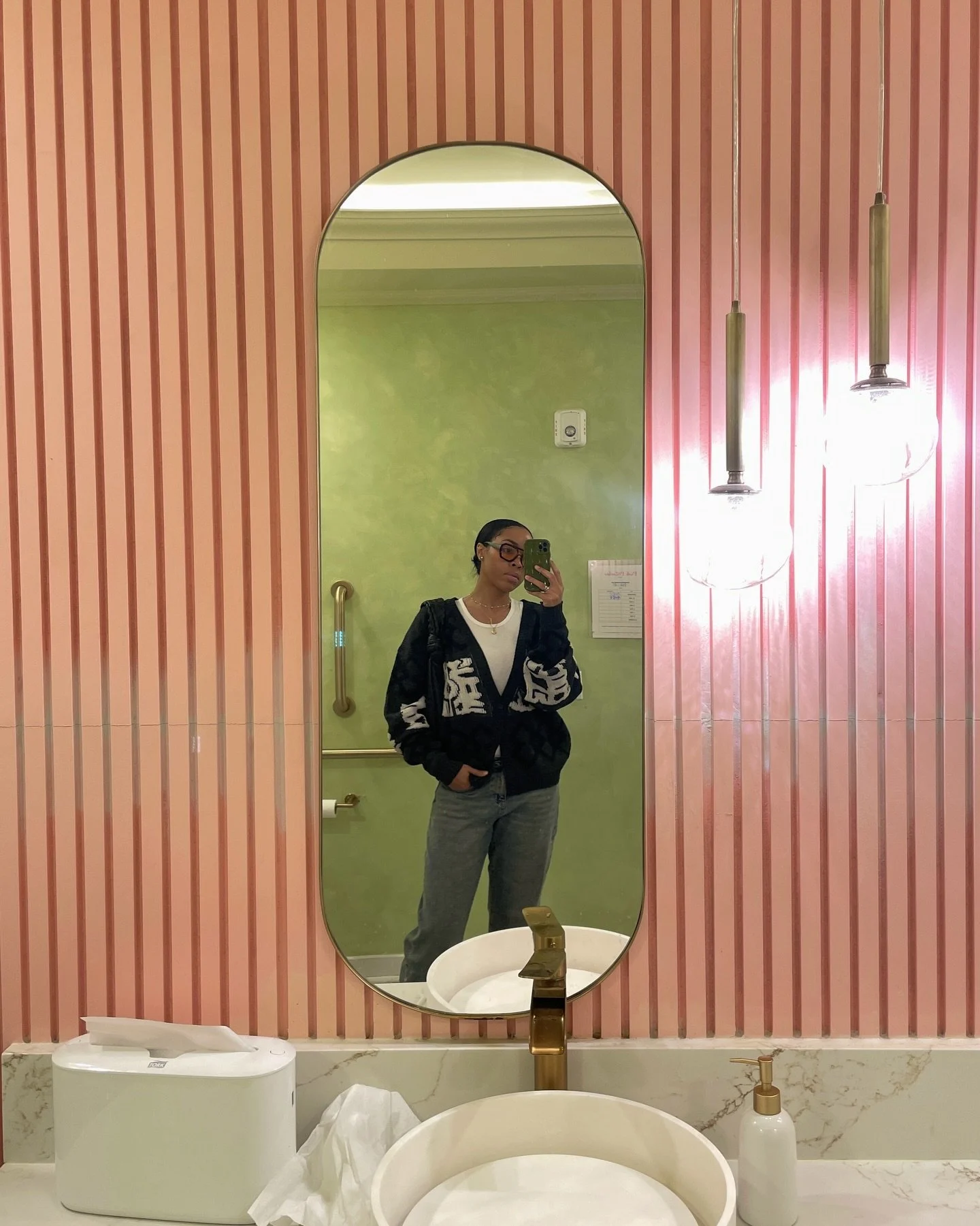 the cutest day ☕️🌸🏀