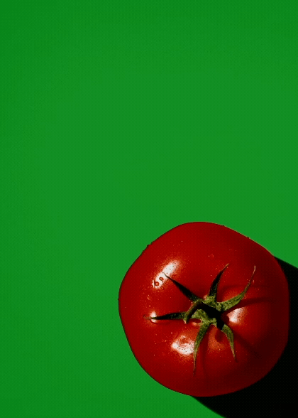 Grocery_DOOH202_18x13_LED_DoubleSidedScreen_420x588_CV2_Tomato.gif