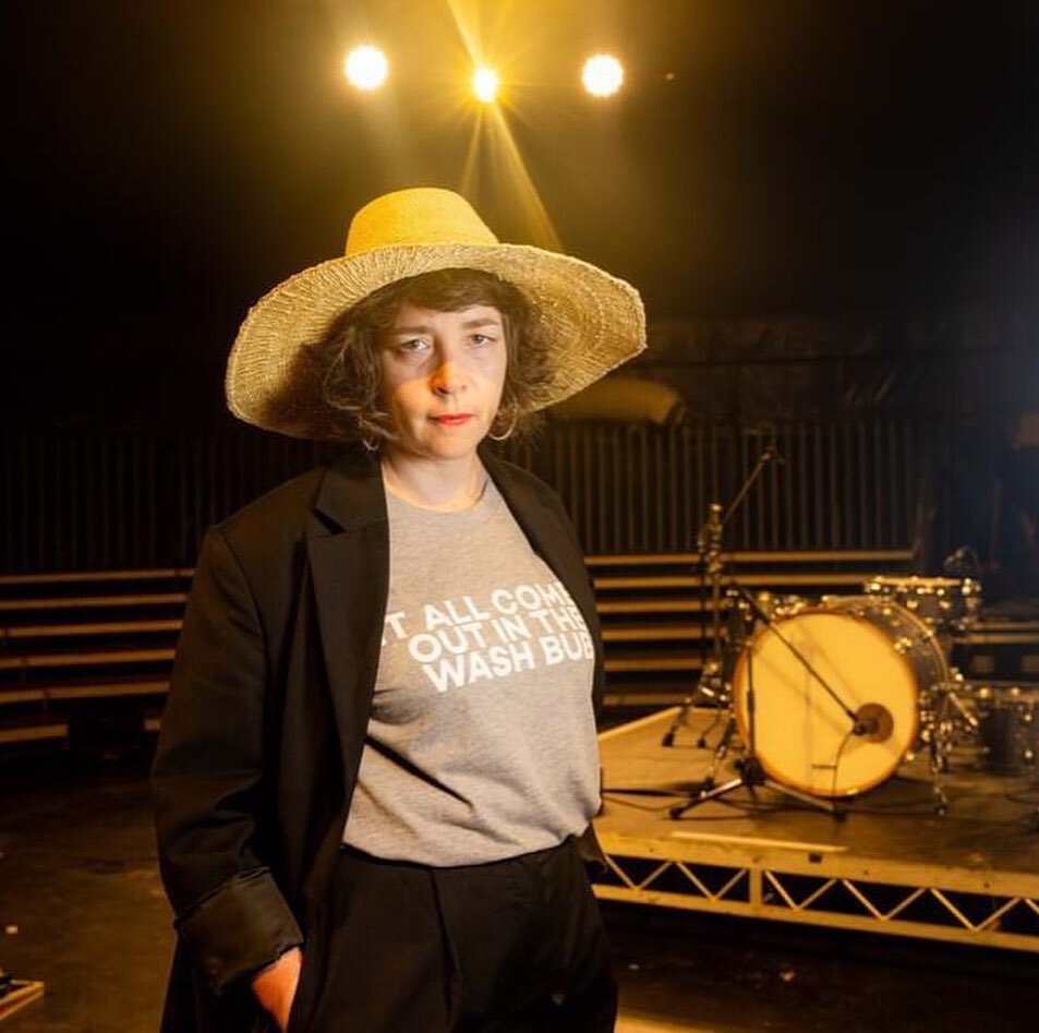 Hey, how&rsquo;s ya washing going?

Check out our Blak Laundry Bunji/friend, Irish Folk singer @lisaoneillmusic, repping one of our t-shirts in a recent article for @the.australian.

We loved meeting Lisa at the Laundry at the @woodfordfolkfestival, 