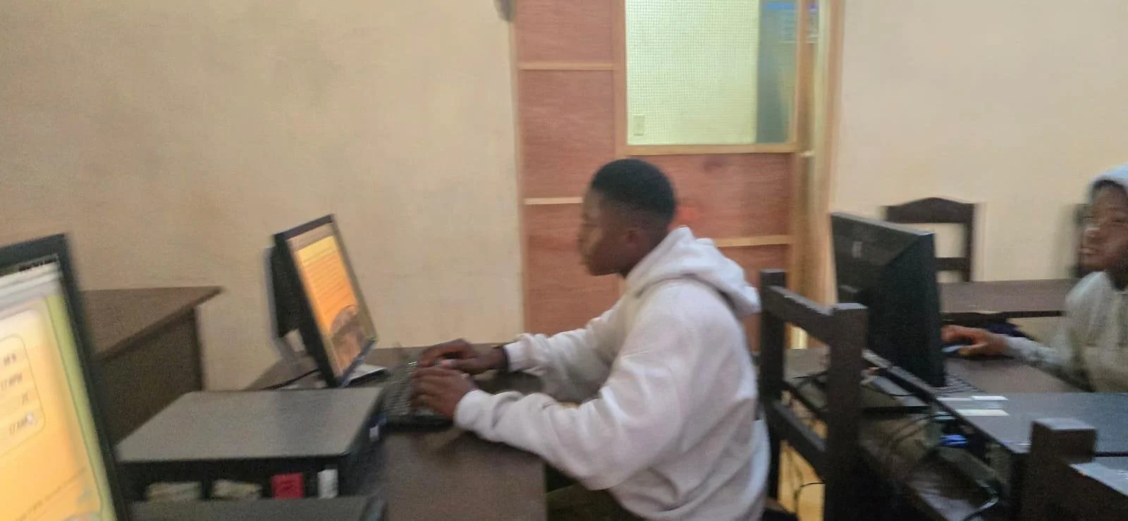 WhatsApp Image 2025-11-11 at 16.51.46_dbdf9bba.jpg