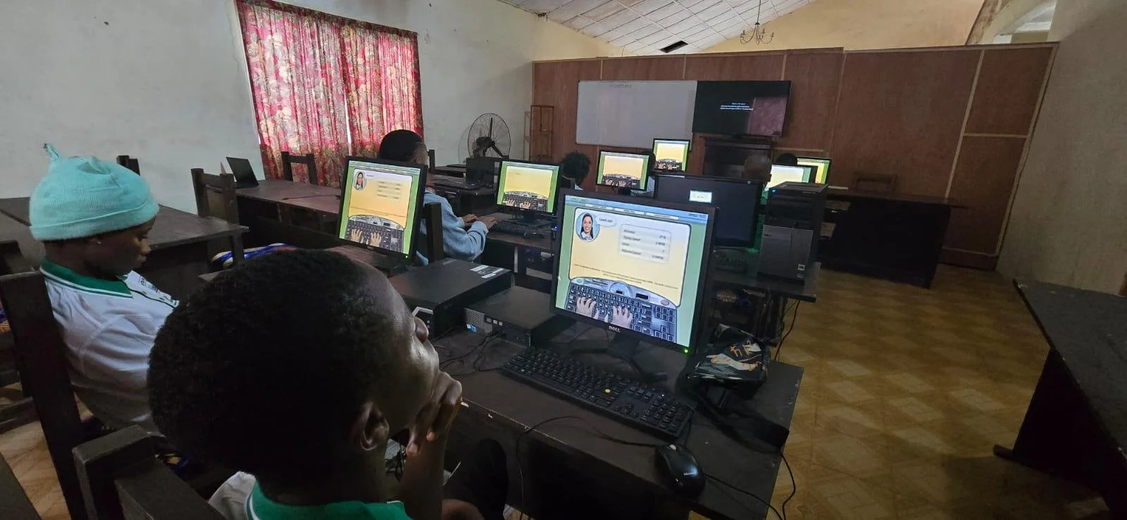 WhatsApp Image 2025-11-11 at 16.51.45_33a9a325.jpg