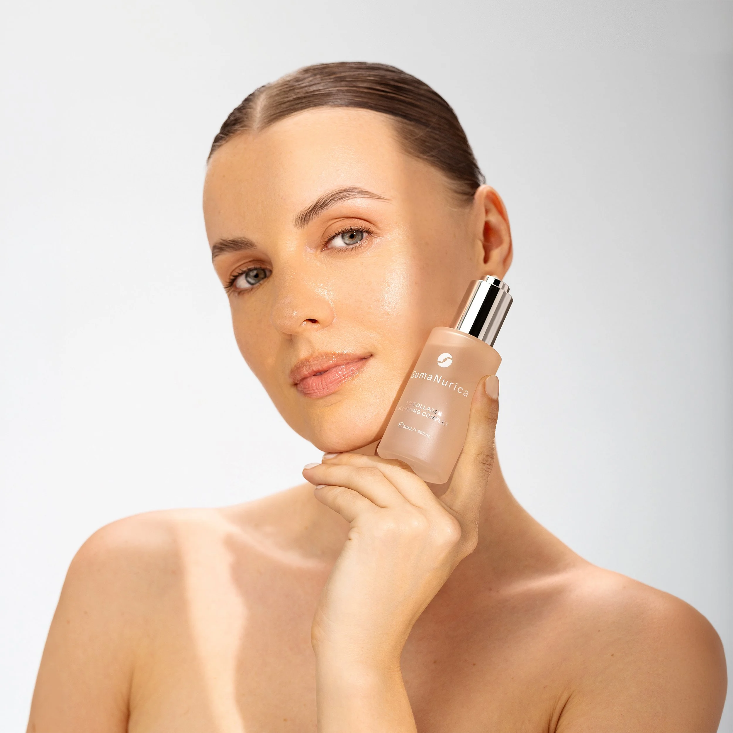 sumanurica-biotech-skincare-collagen-serum-beauty-model-photography.jpg