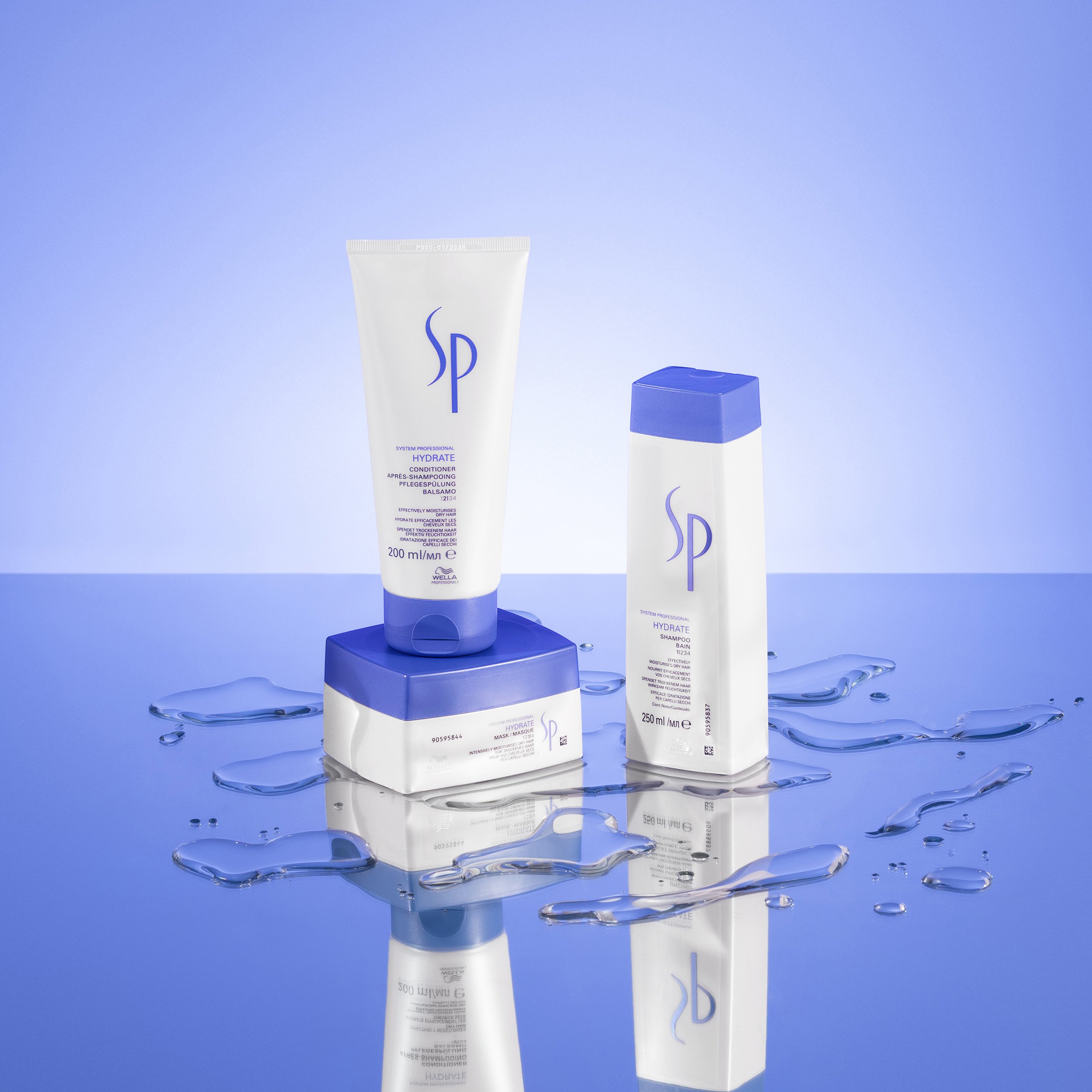 Wella-hair-care-gift-set-blue-product-photography.jpg