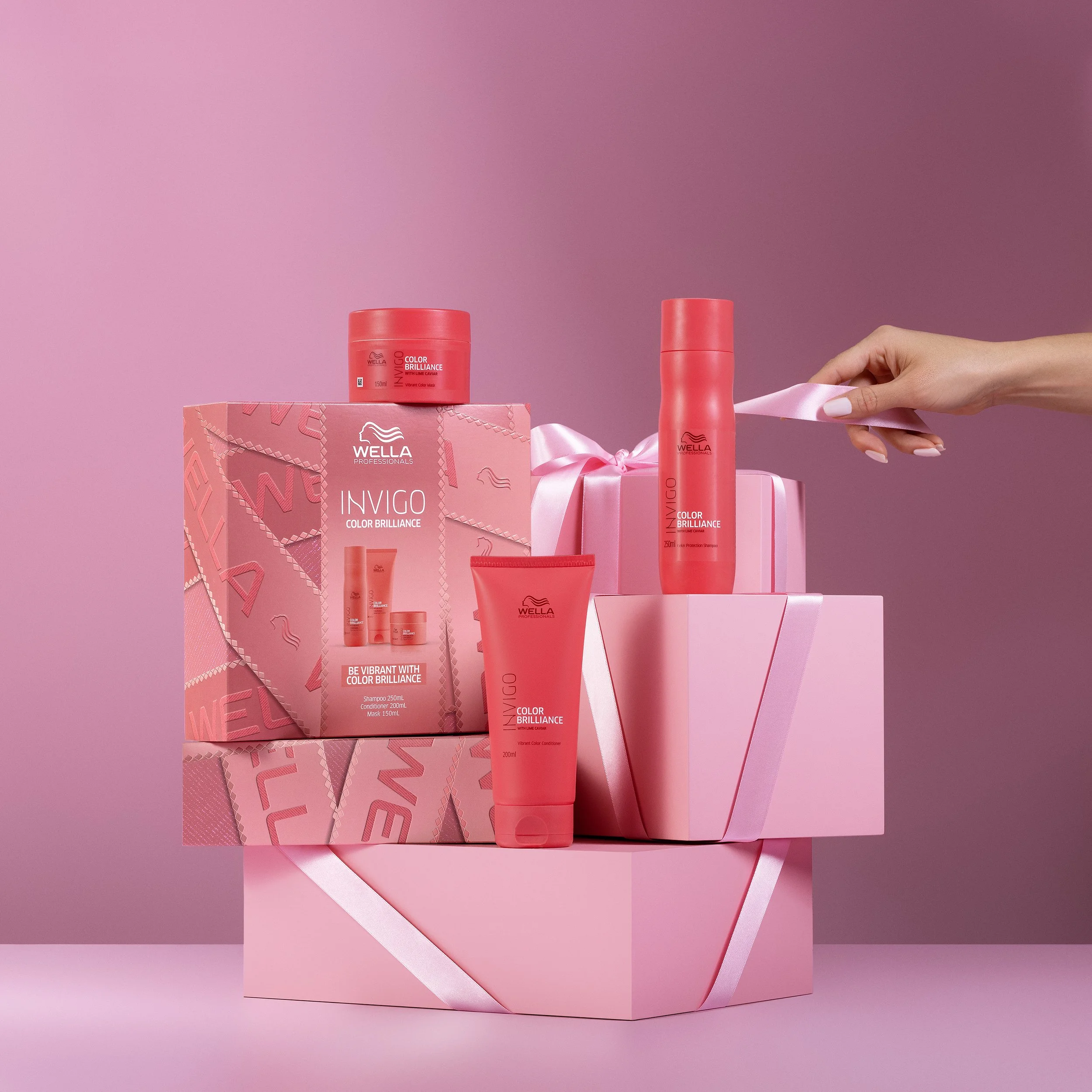 wella-haircare-gift-set-seasonal-content-product-photography.jpg
