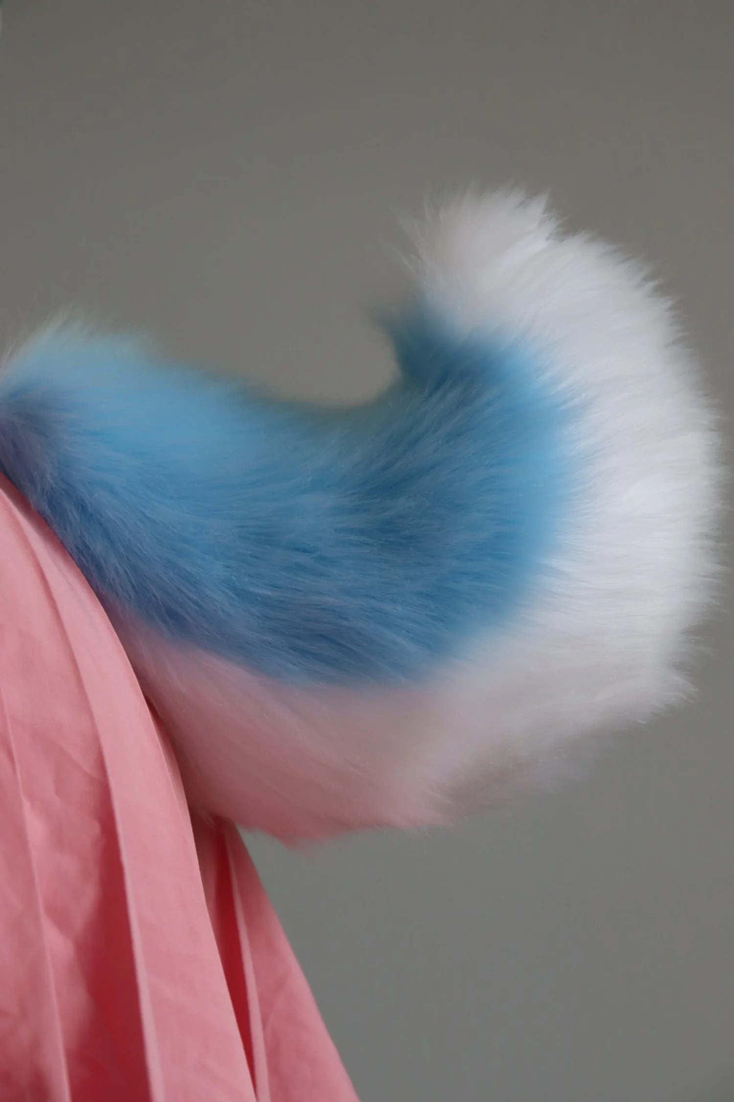 Blue and White Nub Tail