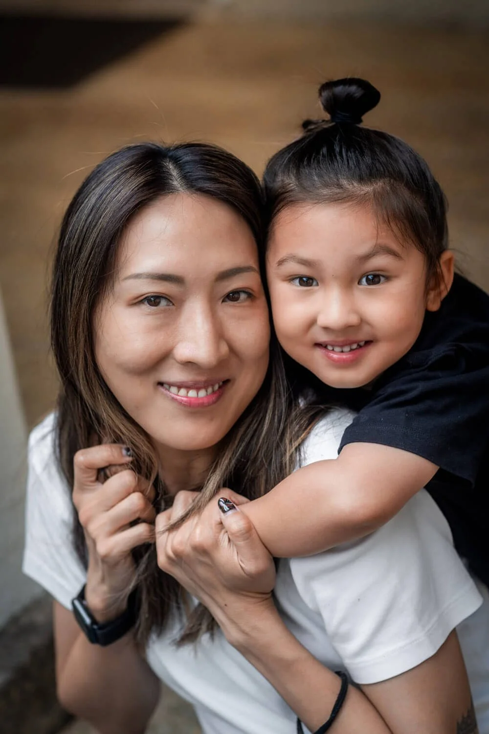 Mom and son on a Hong Kong family photoshoot at The Asia Society, Admiralty
