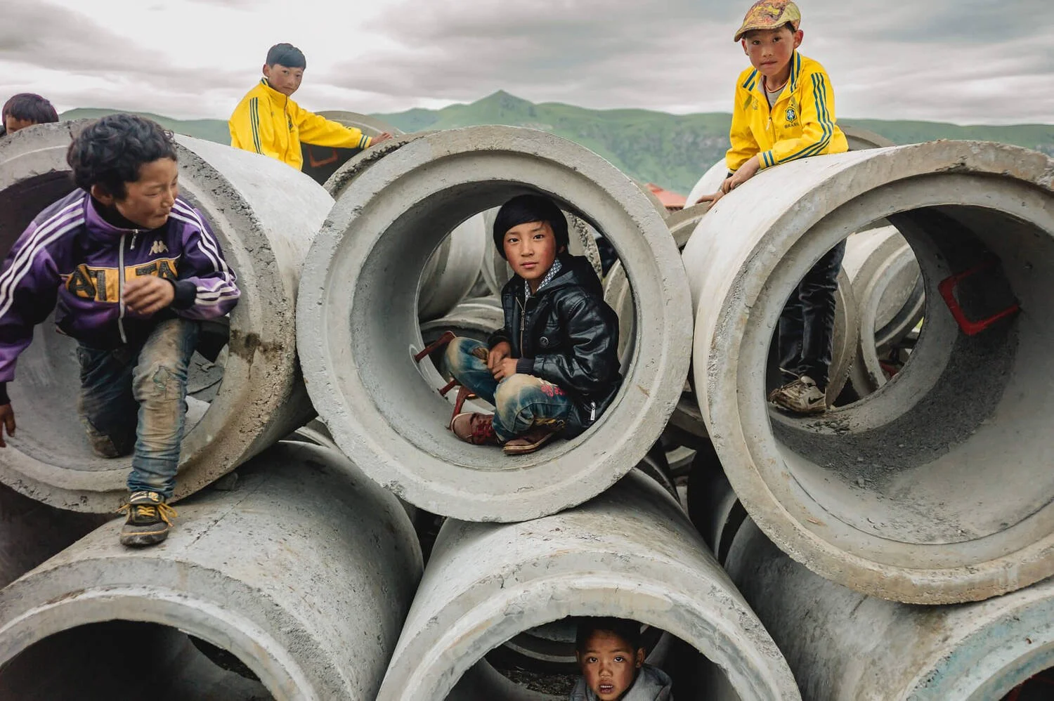 tibetan-kids-ian-taylor-travel.jpg