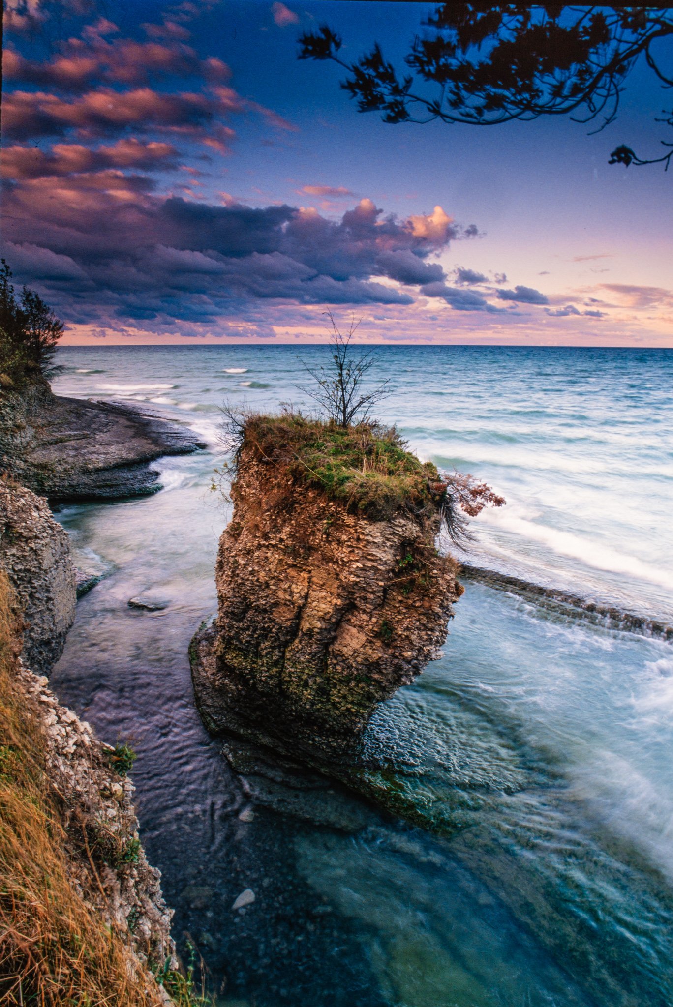 Teapot Island @ Point Petre, Prince Edward County, Ontario