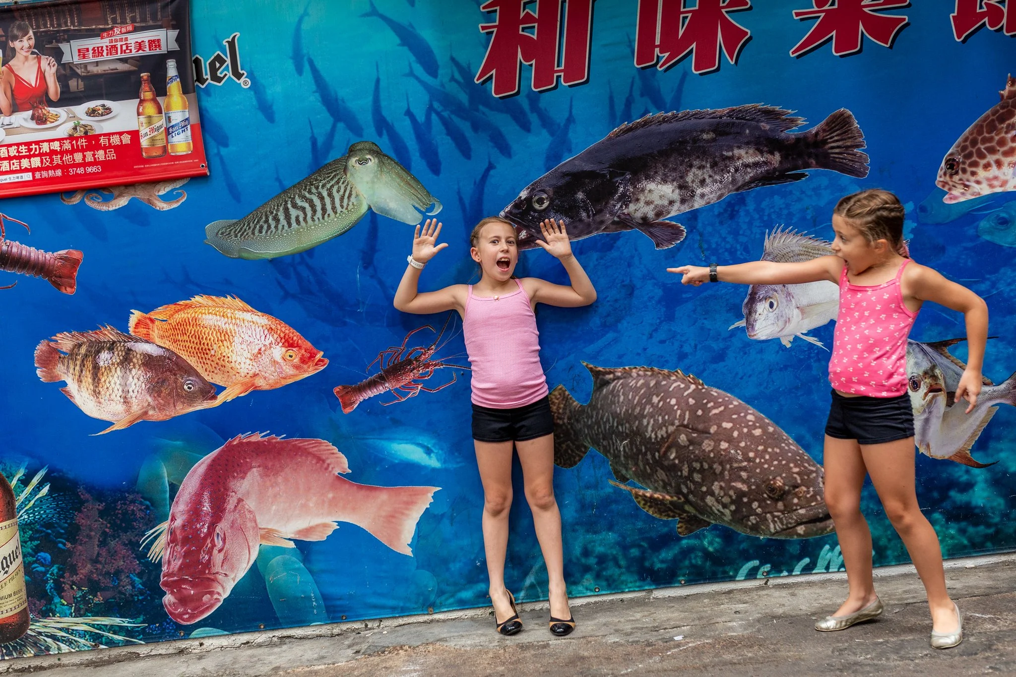 Natural family photography in Mongkok, Kowloon Ian Taylor Photographer