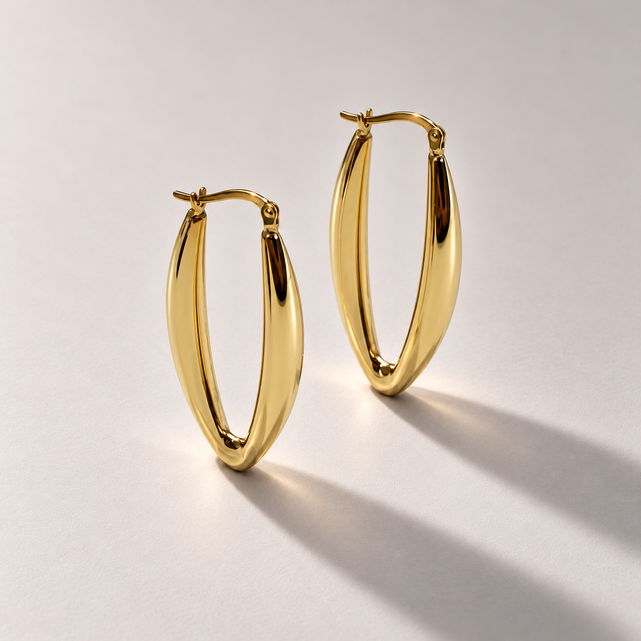 9ct Yellow Gold Oval Earring