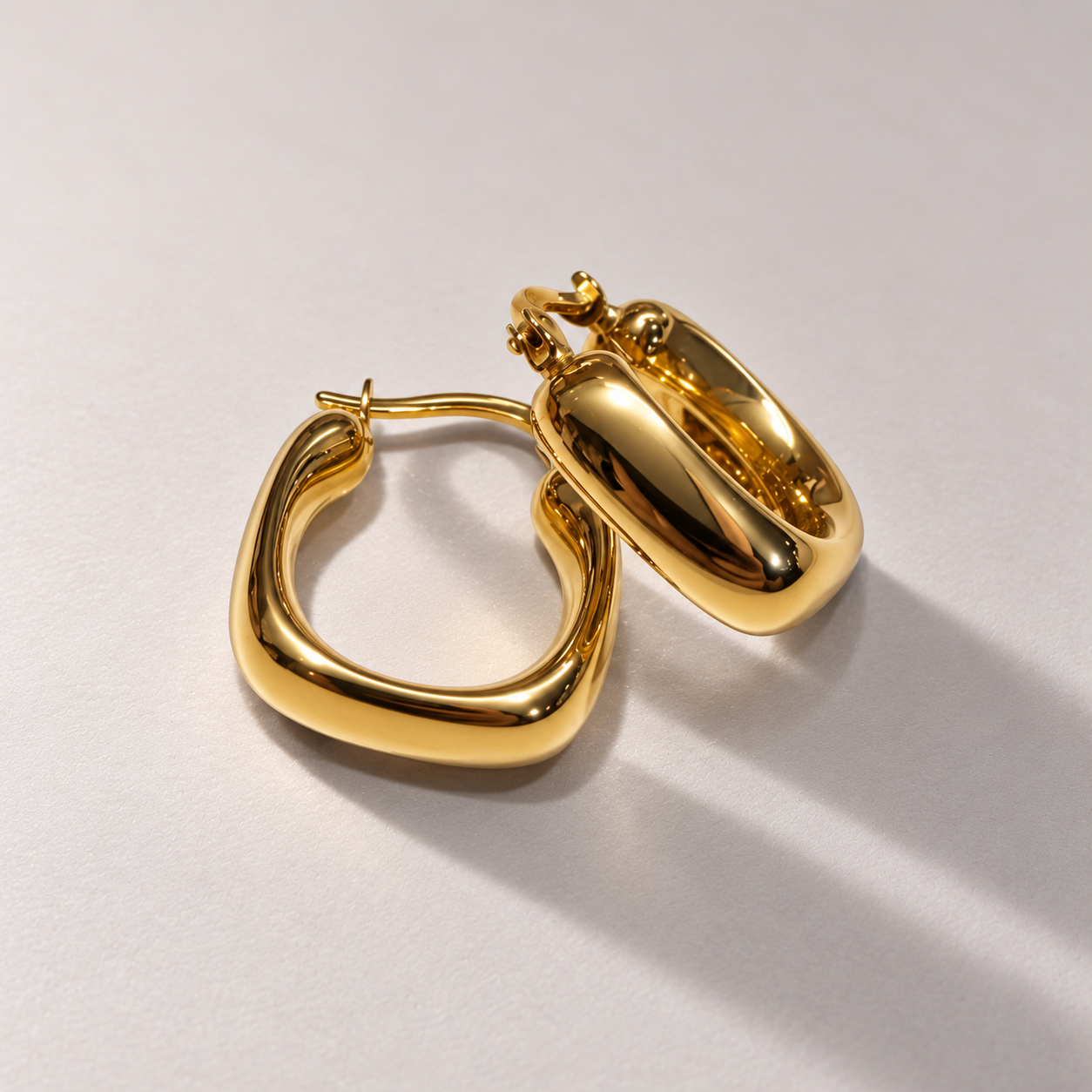 gold U shape Hoops