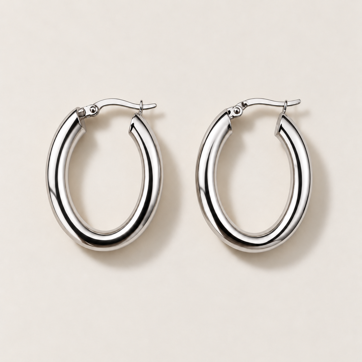 Polished White Gold Hoop Earrings-1.png