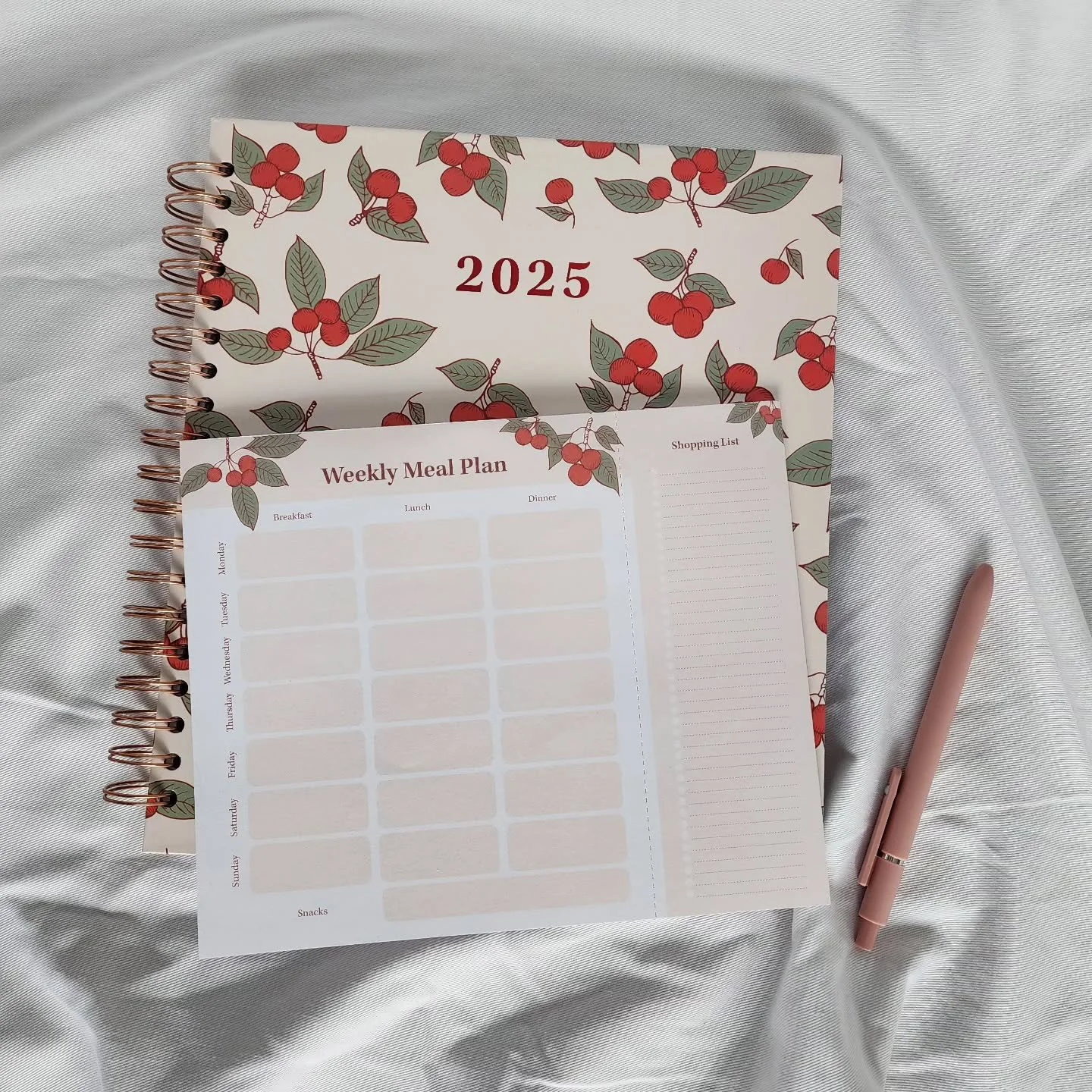 And that's a wrap! (For now)

I started the year getting out of my comfort zone and participated in my first local market. It was such a great experience. I can't wait to get out again!