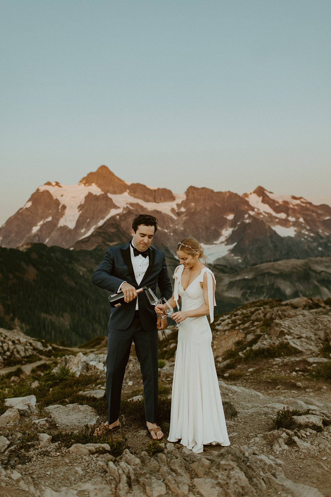 artist-point-elopement-2.jpg