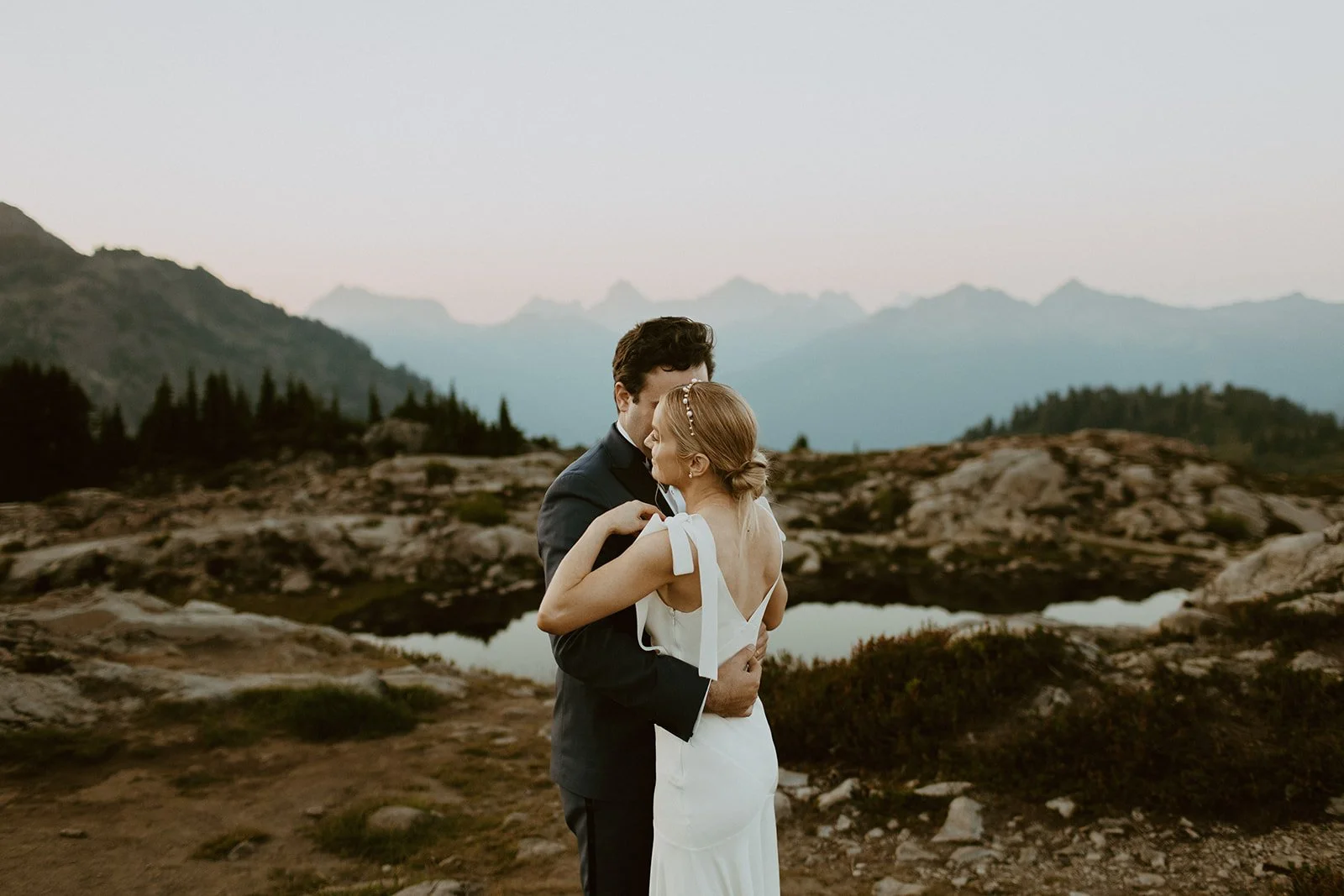 north-cascades-elopement-artist-point-8.jpg