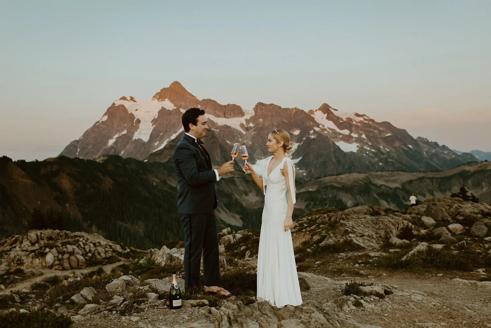 artist-point-elopement-3.jpg