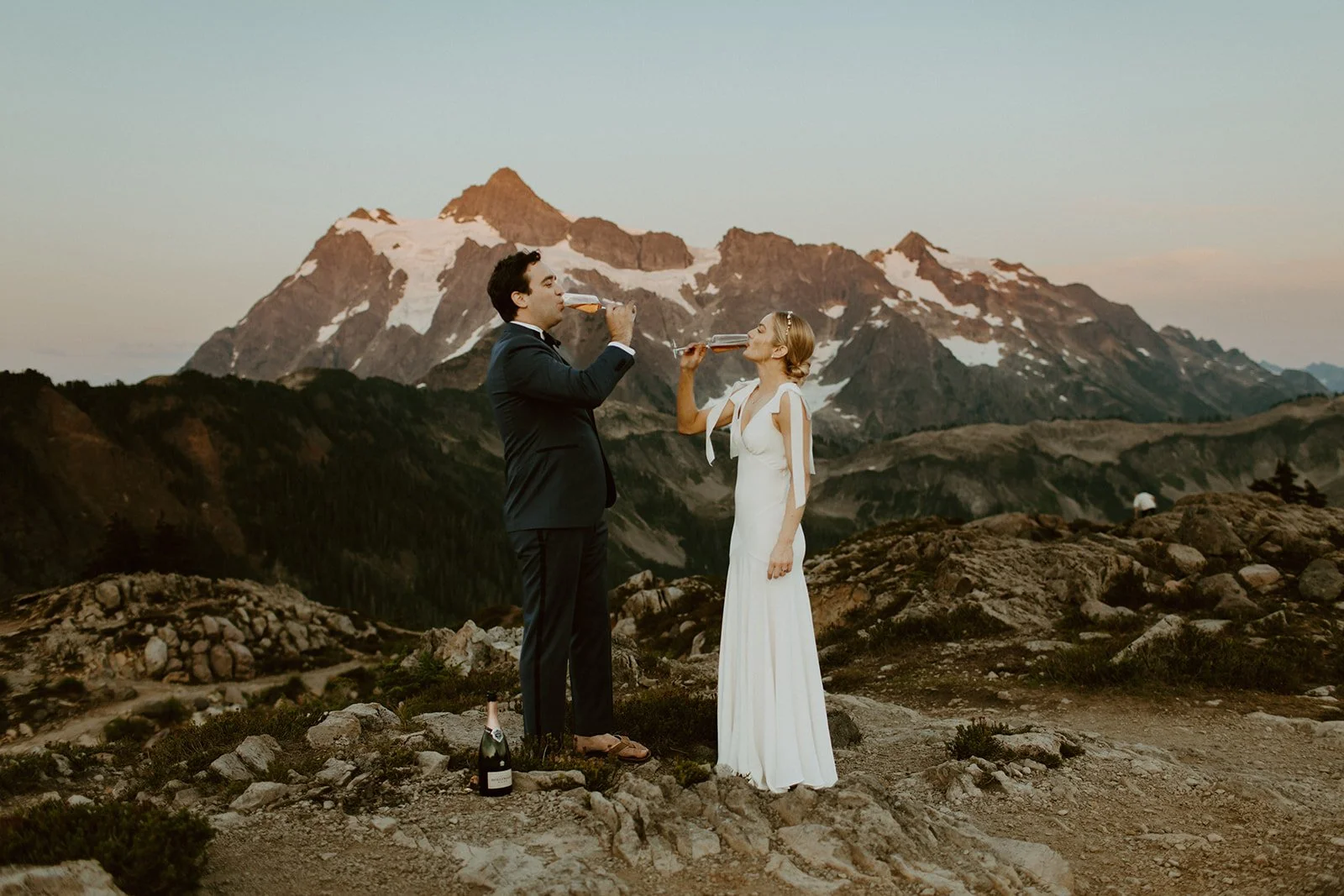 artist-point-elopement-4.jpg