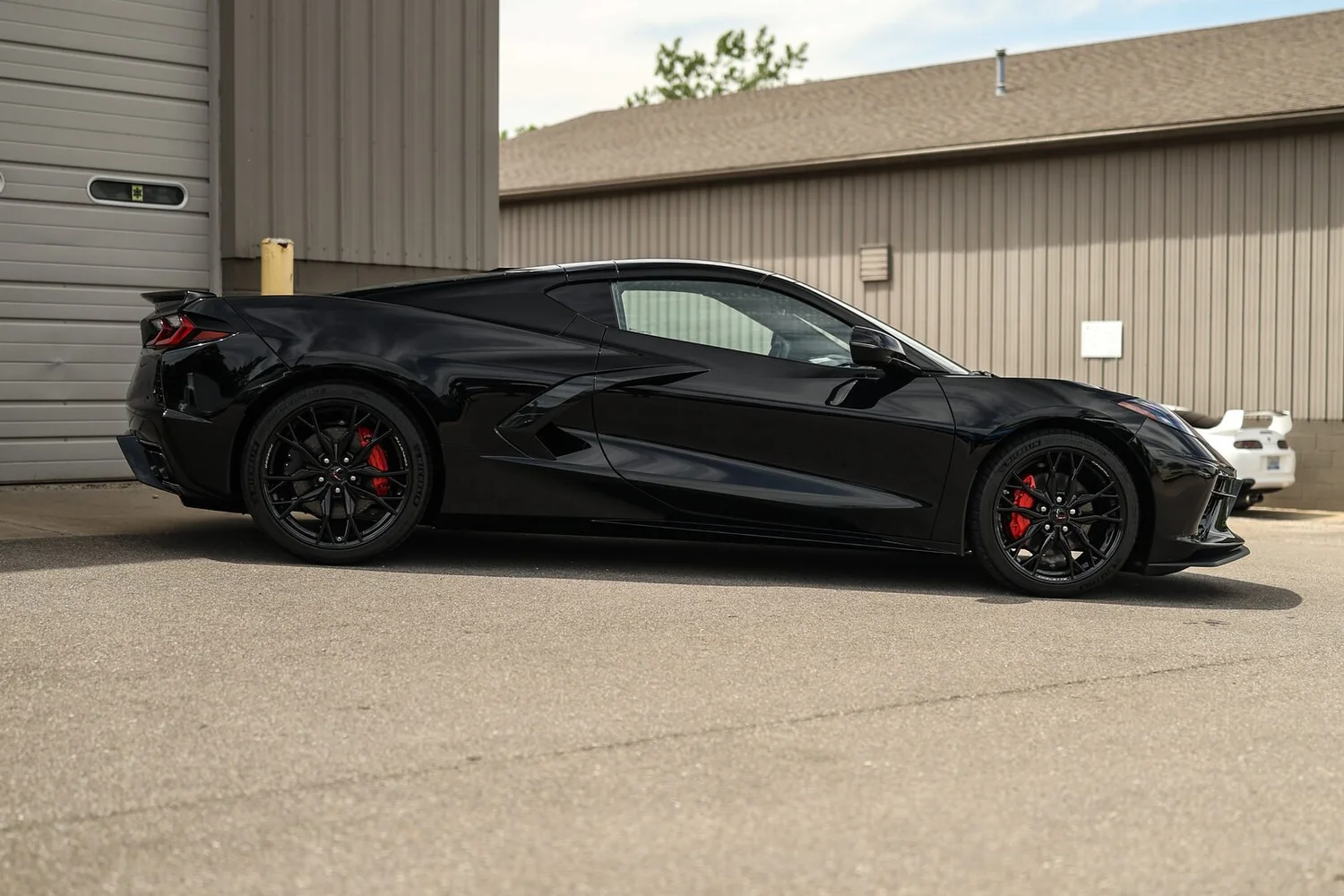 Finished tint, side profile