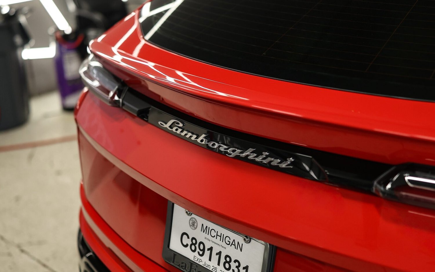 Deep gloss reflection on a coated vehicle