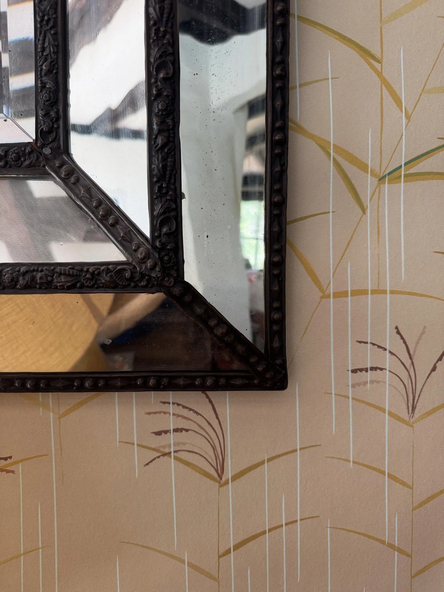 Rain on Silvergrass #wallpaper #wallcovering #interiordesign #nikiwadlington #decor